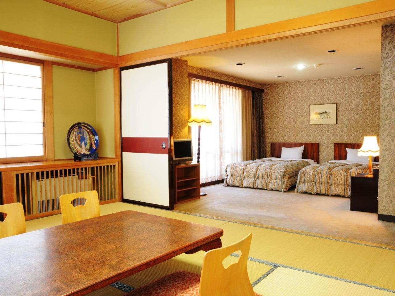 Hotel Grace האקובה מראה חיצוני תמונה